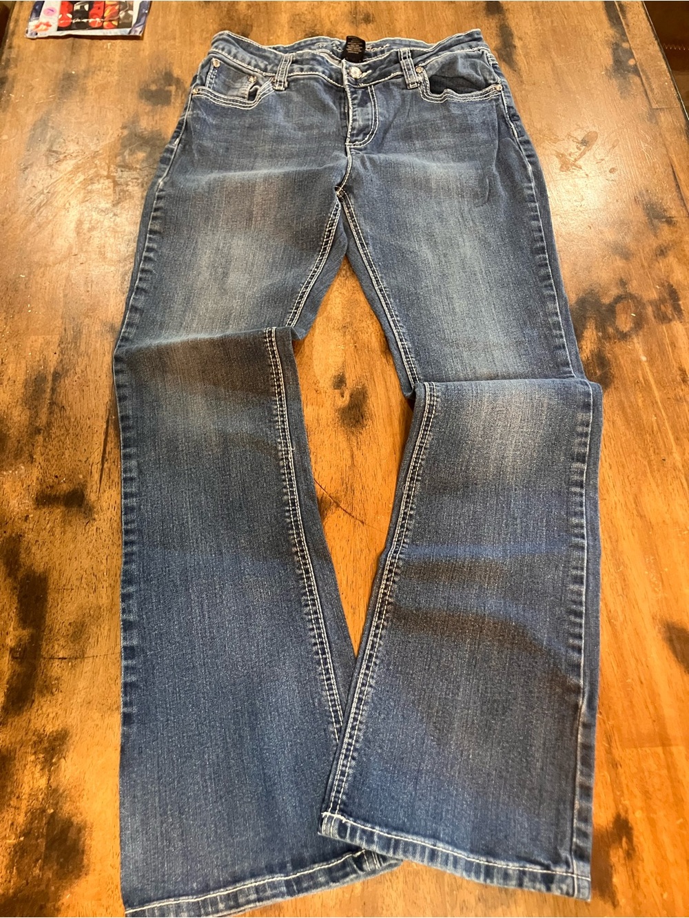 Women’s Boot Cut Jeans in Medium Blue Denim